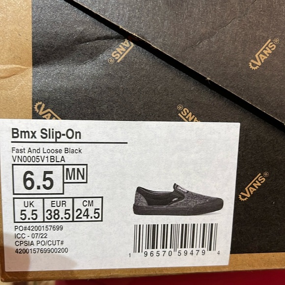 Vans WMNS Bmx Slip-On
Fast And Loose Black
VN0005V1BLA
Sneakers - Picture 16 of 16